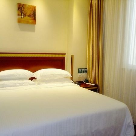 Greentree Inn Chongqing North Railway Station Express Hotel エクステリア 写真