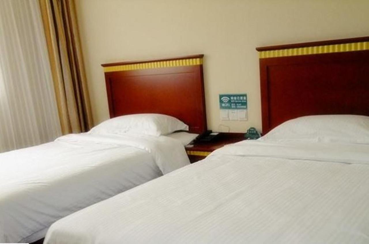Greentree Inn Chongqing North Railway Station Express Hotel エクステリア 写真