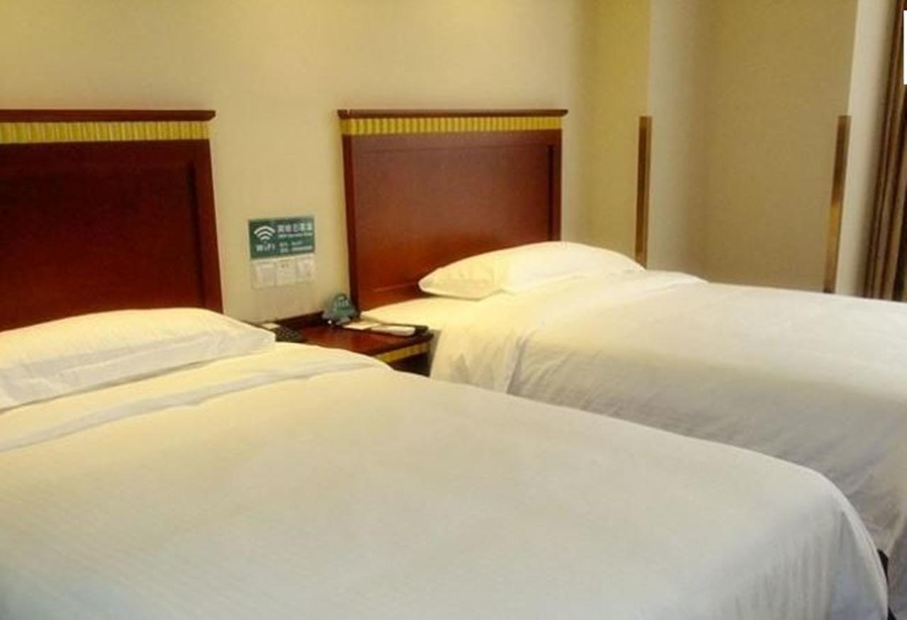 Greentree Inn Chongqing North Railway Station Express Hotel エクステリア 写真