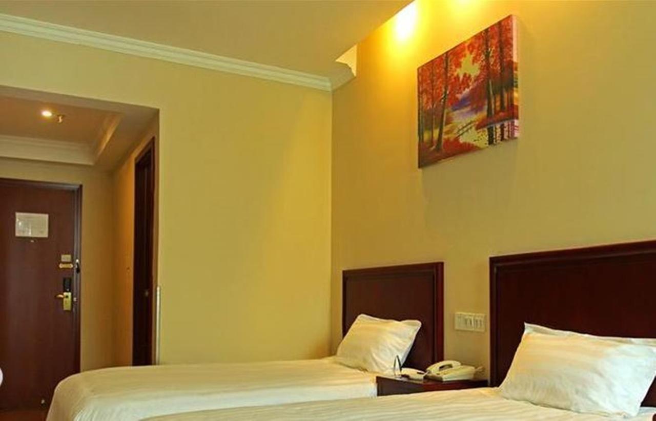 Greentree Inn Chongqing North Railway Station Express Hotel エクステリア 写真